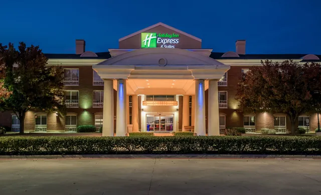Holiday Inn Express & Suites Plano West - Frisco by IHG