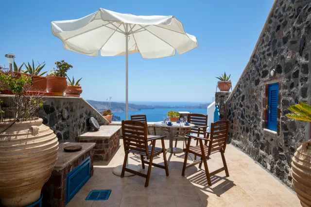 Adam and Eve villa-Folia Bianca