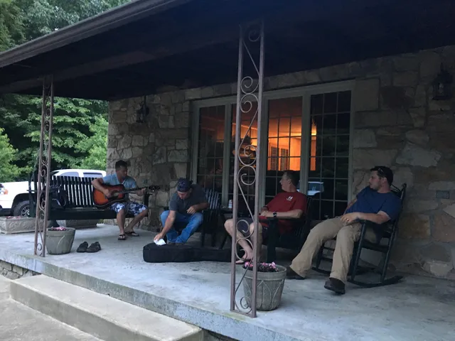 Ramsey Mountain Lodge