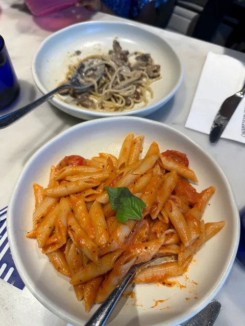 Pizza Marzano Shanghai LC Mall Br.