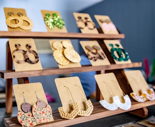 Cam's Designs and Boutique