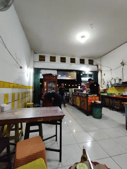 Ayam Gepuk Pak Gembus Cabang PHB