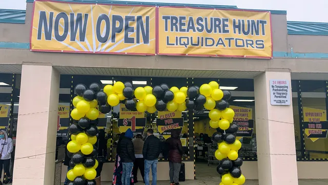 Treasure Hunt Liquidators Bin Mega Store