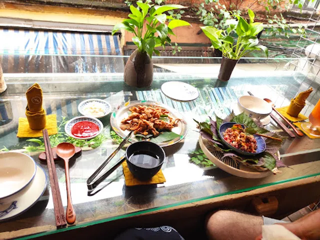 Dana Vegan House - Nhà Chay Dana