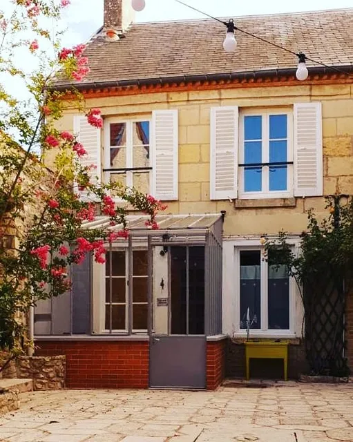 La cachette sous l'escalier