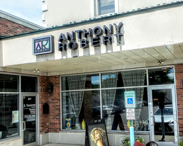 Anthony Robert Salon
