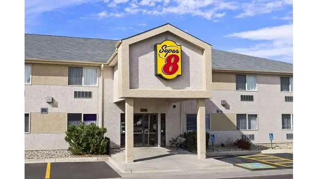 Super 8 by Wyndham Colorado Springs Airport
