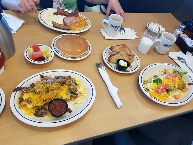 Marlboro Shopping Center