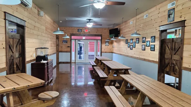 Lakeside Sno and BBQ