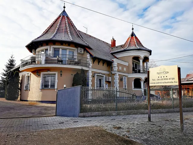 Admiral Villa Kehida