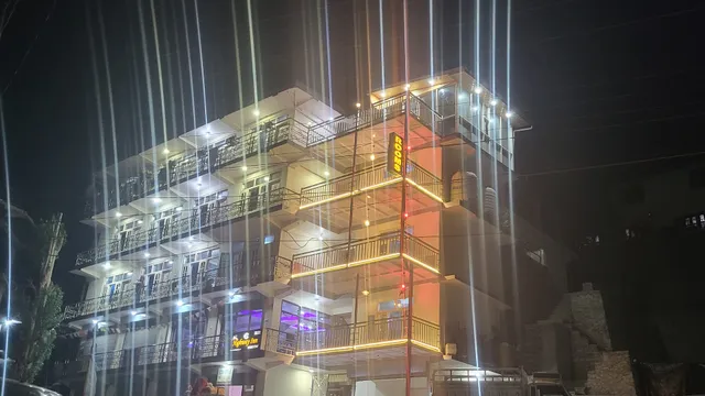 Highway Inn hotel and Restaurant spilow.