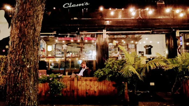 Clem's