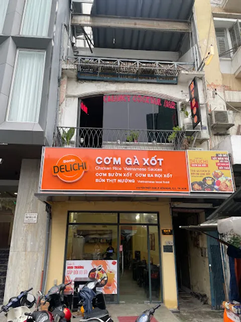 Delichi - Cơm Gà Xốt - Tôn Thất Đạm