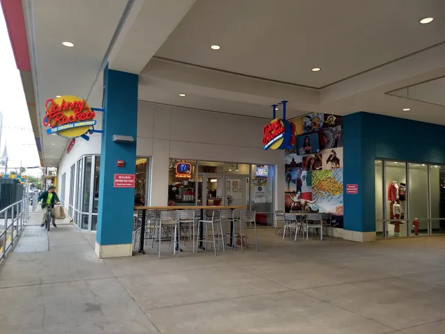 Streets of Laredo Urban Mall