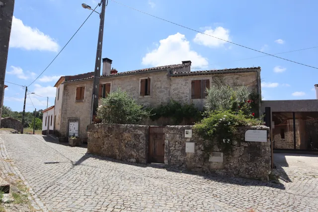 Casas de Calcário | Casa das Pombas e Casa do Forno