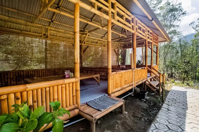 OYO 3772 Cigadog Residence