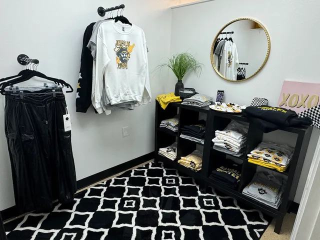 Pirate Tan & Boutique