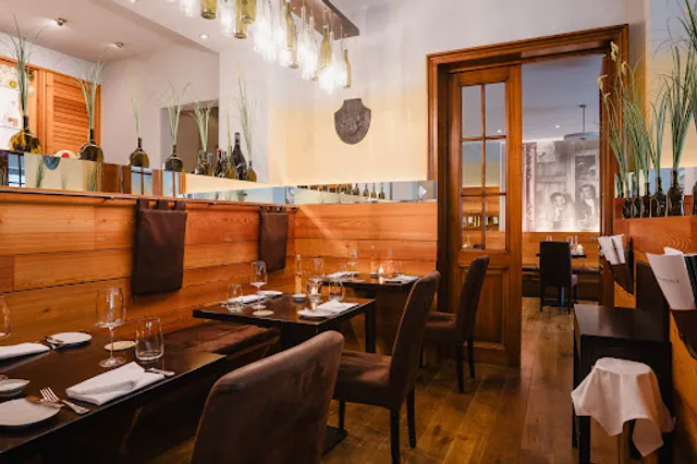 Bistro „oma & enkel“