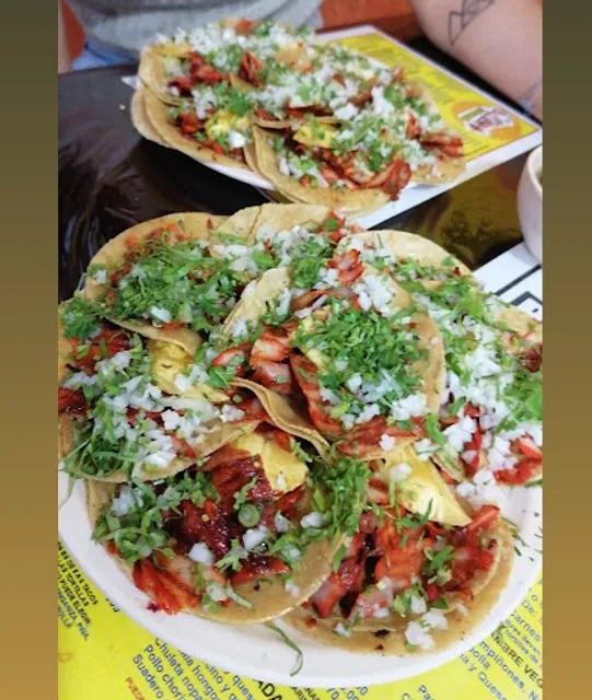 Taquería "Los mixes" ayuuk