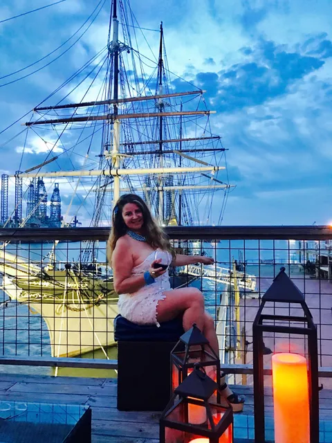 Roserelaxing Massage & Waxing