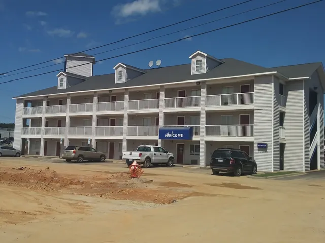InTown Suites Extended Stay Matthews NC - Indian Trail