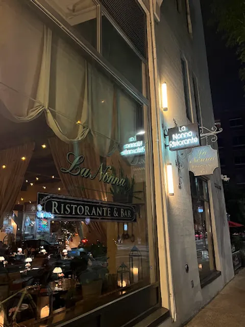 La Nonna Ristorante & Bar - Williamsburg, Brooklyn