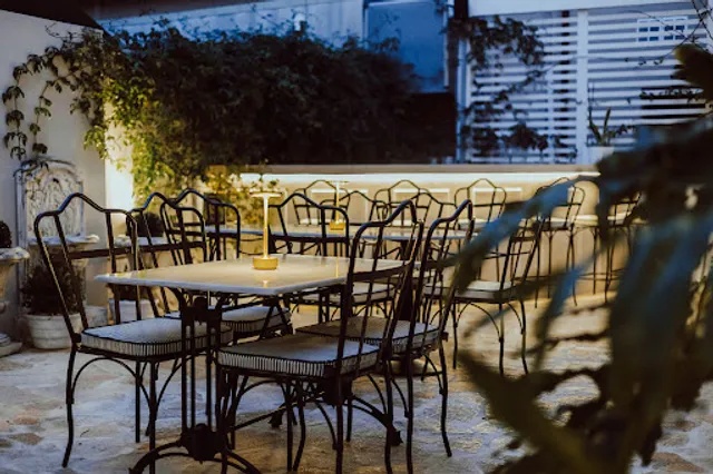 nia garden restaurant