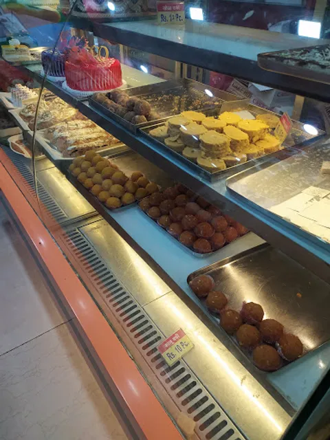 Kaveri Sweets