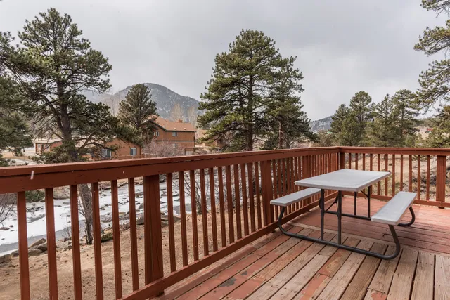 Brynwood on the River