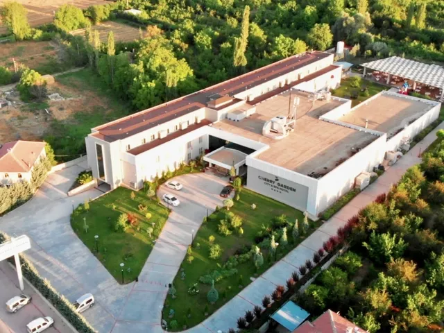 CHERRY GARDEN CITY&SPA HOTEL
