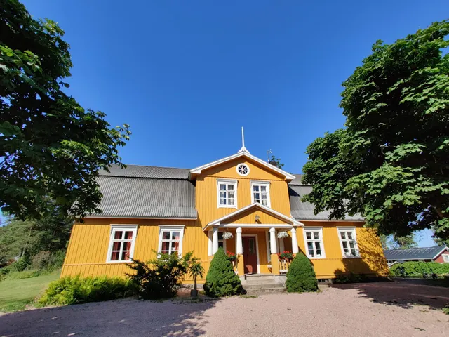 Vestlax Mellangård
