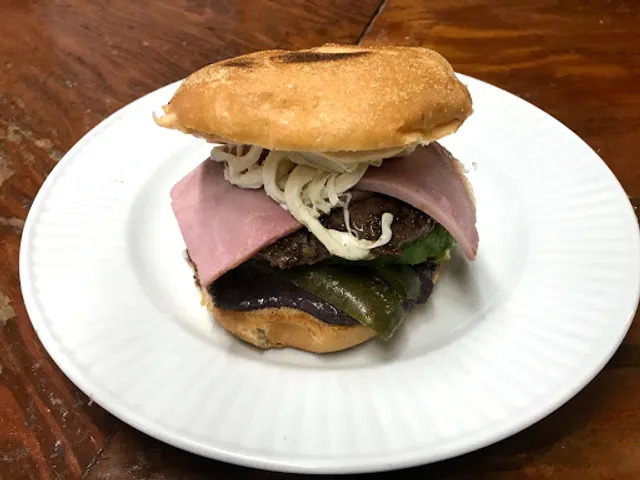 Mexican food El chilito food truck