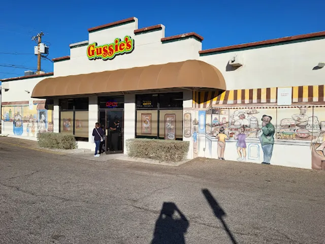 Gussie's Tamales & Bakery