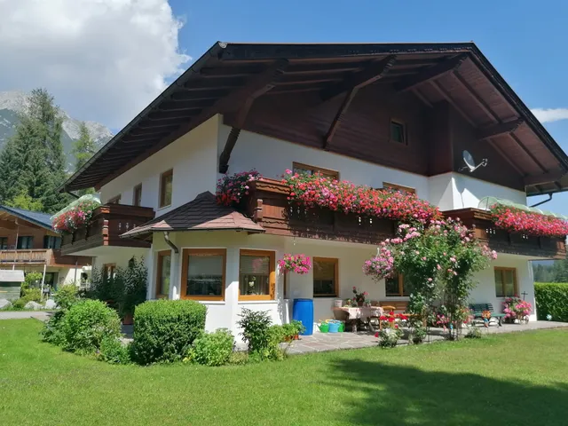 Pension Holzmann