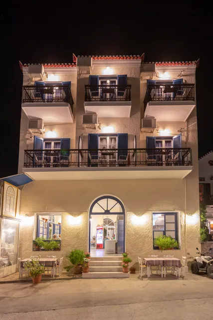 Stelios Hotel