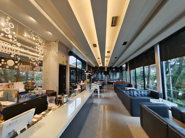 Nissin Cafe & Emporium