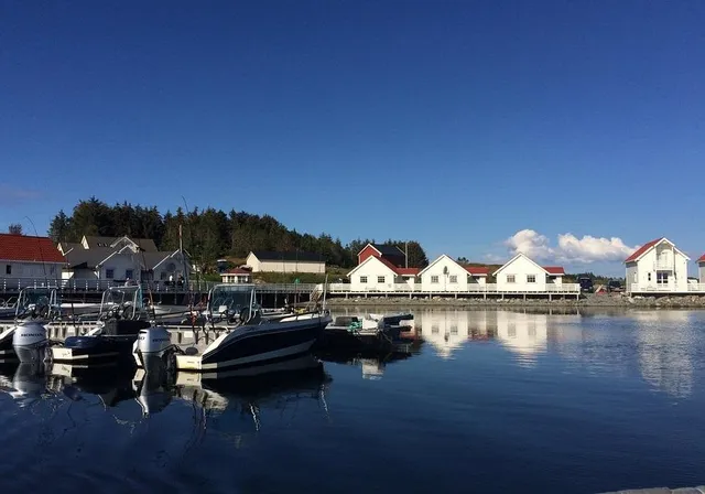 Smøla og Betten Rorbuer