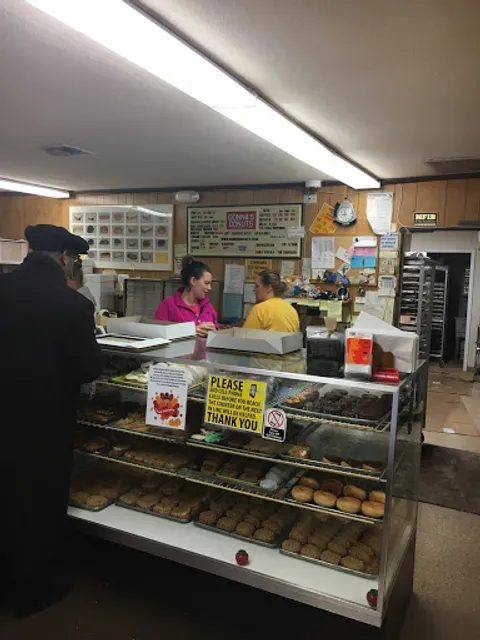Donna's Donuts