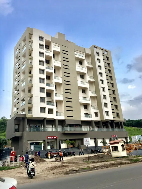 Vantage High by BramhaCorp