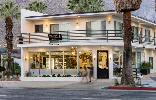 Perry's Fine Wines & Liquors - Palm Springs