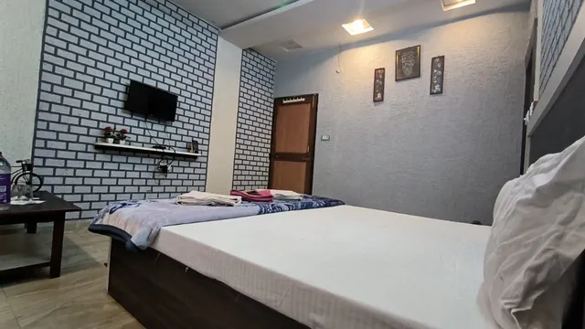 Hotel Pachmarhi Hills