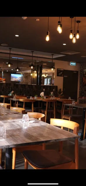 One Fork -Serving Breakfast , Lunch & Dinner