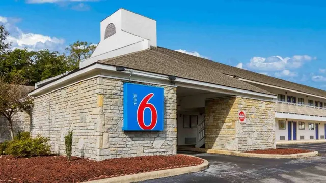 Motel 6 Dayton, OH - Englewood