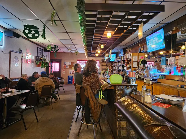 Merry Martini Lounge