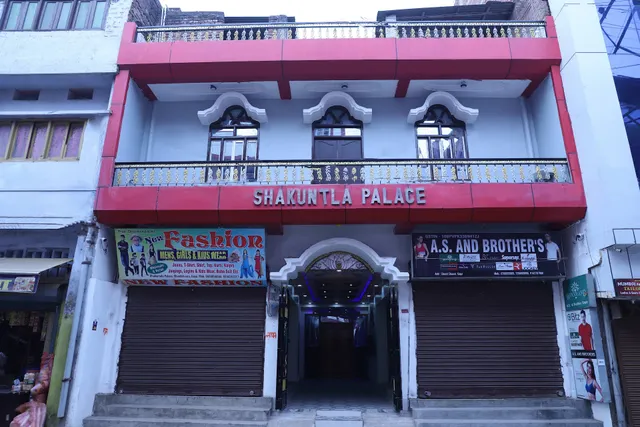 Hotel Shakuntla Palace