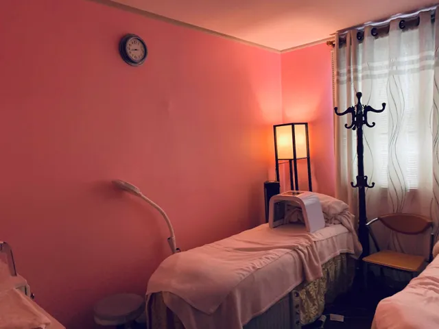 Kay's Health & Beauty