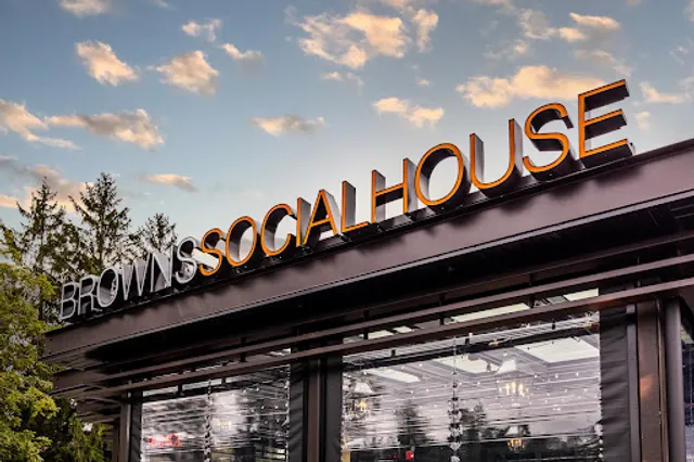 Browns Socialhouse Barrhaven