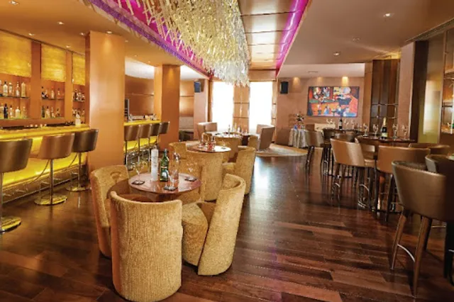 Bubble Cafe - Vivanta Ernakulam