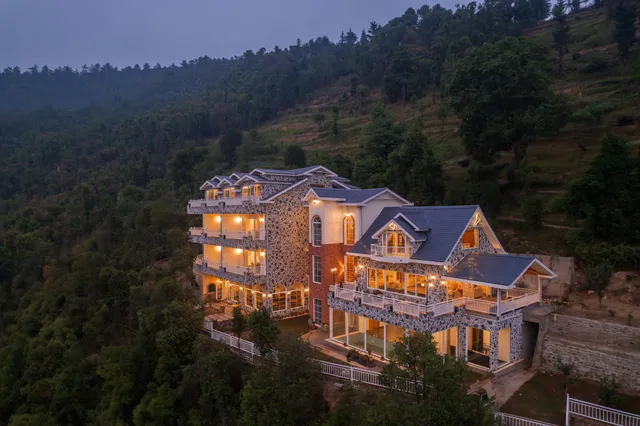 StayVista at The Mohru Estate - Chail | Premium Villa with Private Heated Pool