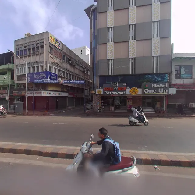 Hotel One Up Restaurant